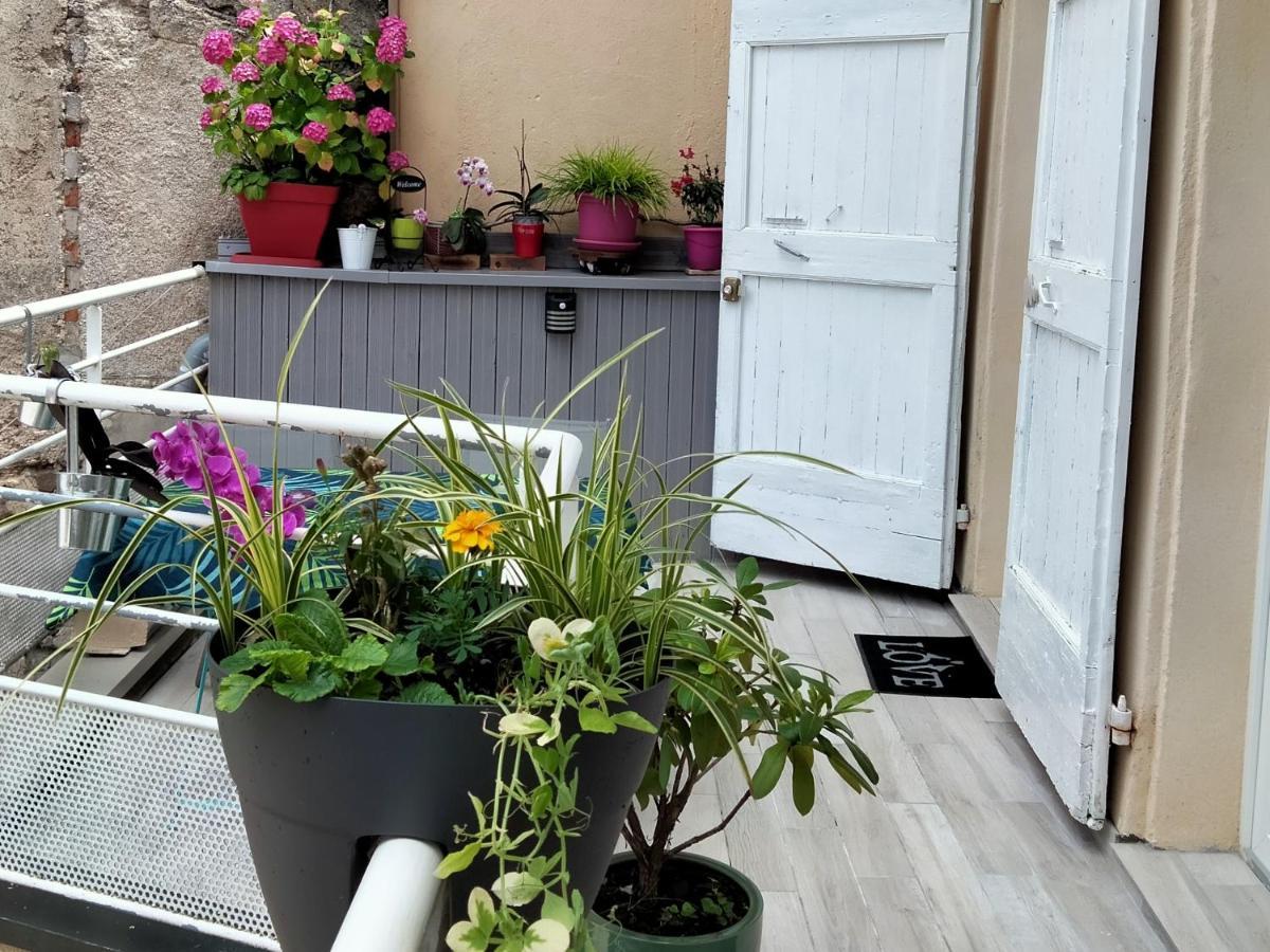 Les Chambres Hautes D'Anastasia Rodez Luaran gambar